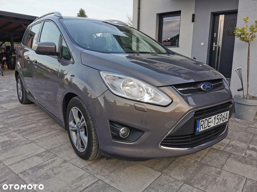 Ford Grand C-MAX - 14