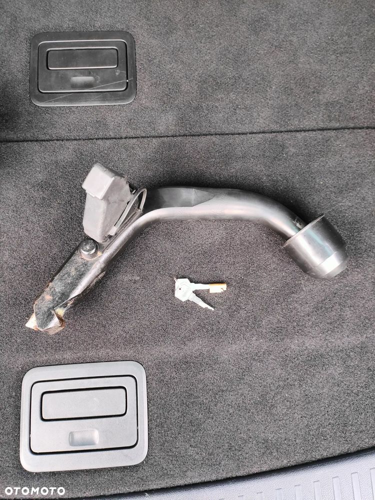 Renault Megane TCe 140 GPF LIMITED - 29