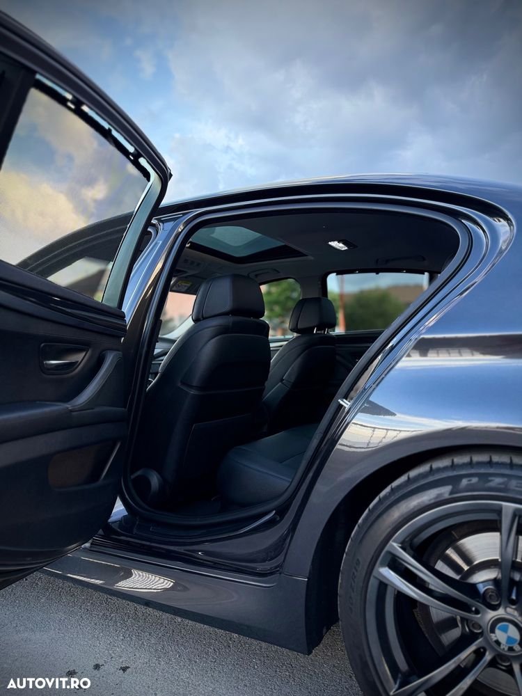 BMW Seria 5 520d AT - 8