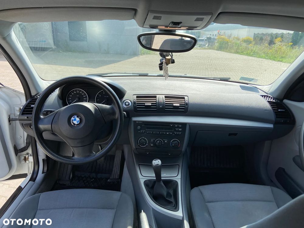 BMW Seria 1 116i - 7