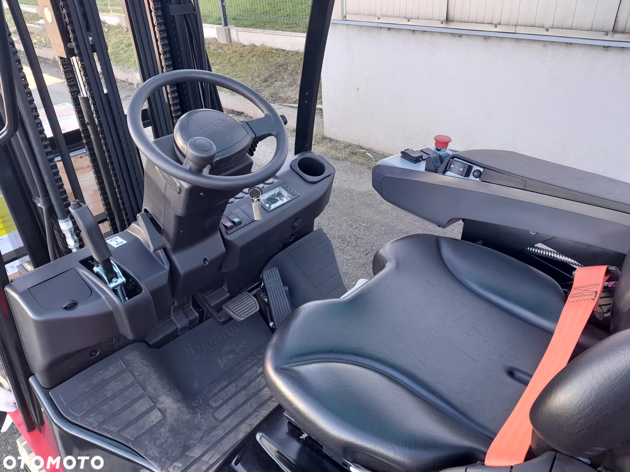 Manitou ME320 LIFT - 9
