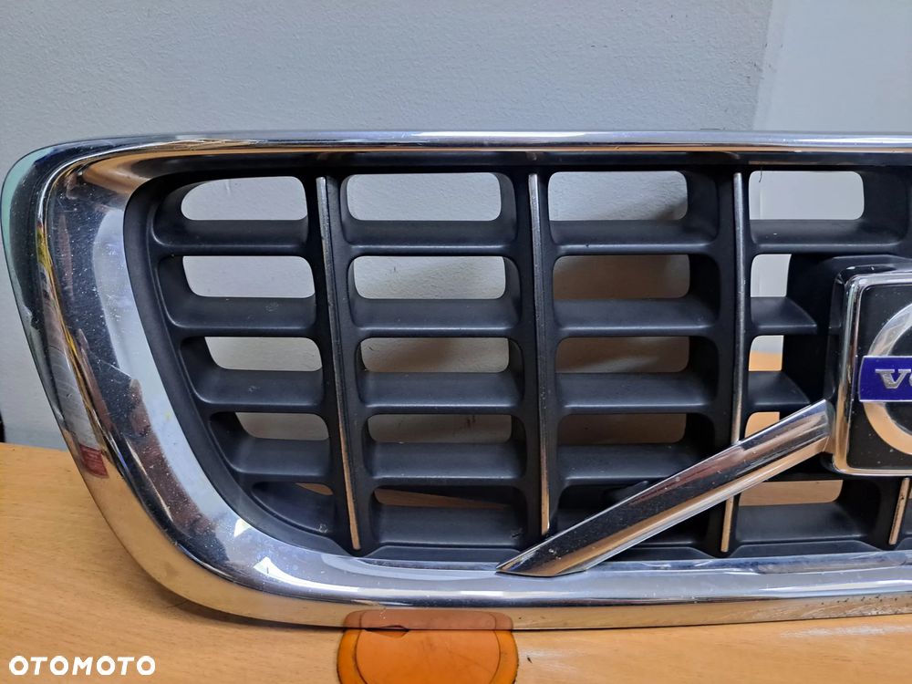 GRIL ATRAPA VOLVO S80 II V70 III 2006-2009 BARDZO ŁADNY - 2