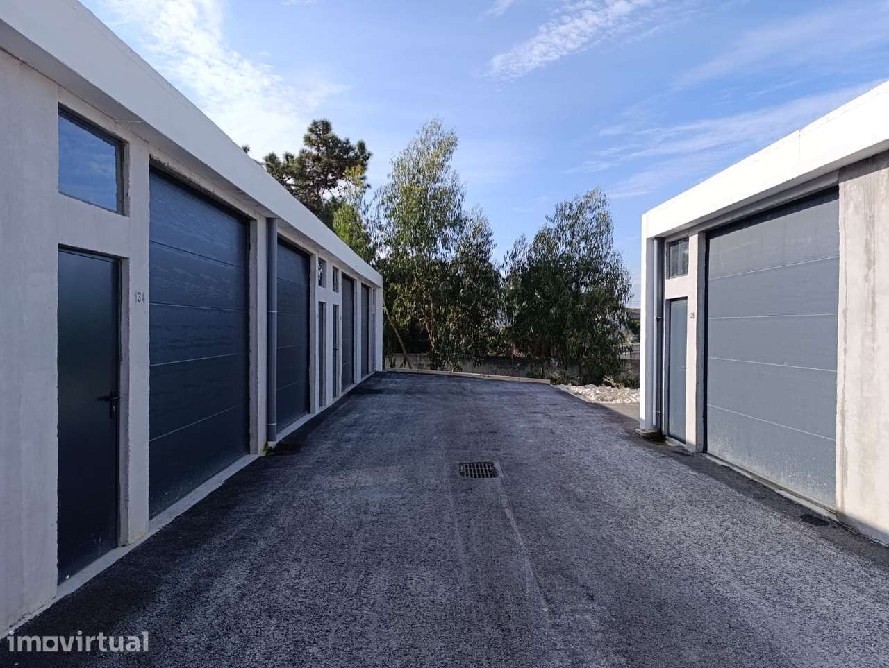 Armazém/Garagem Nova Condomínio Fechado  Bons Acessos- Torres Vedras - Grande imagem: 2/10