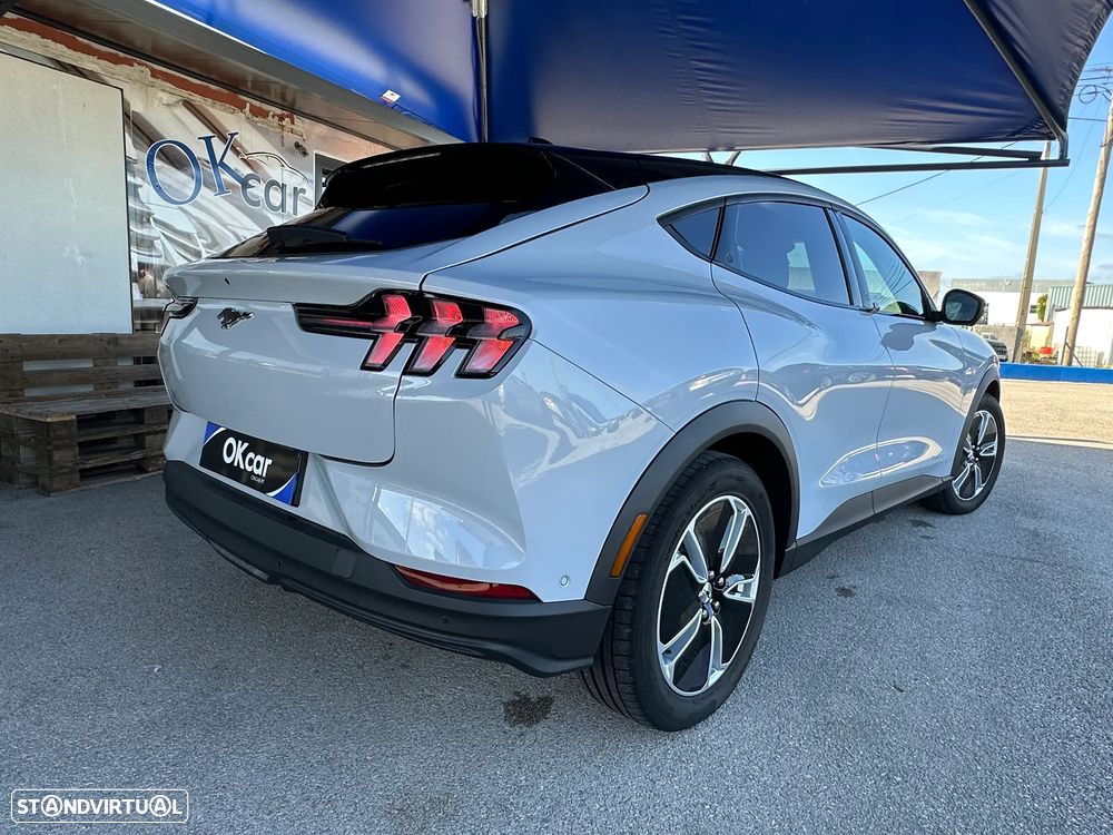Ford Mustang Mach-E Standard - 10