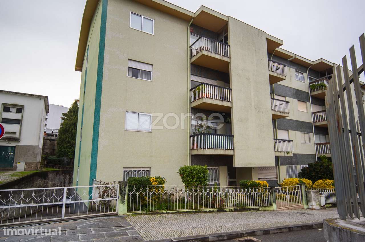 T4 último piso na Rua de Timor | Junto ao Metro e El Corte Inglés - Grande imagem: 3/38