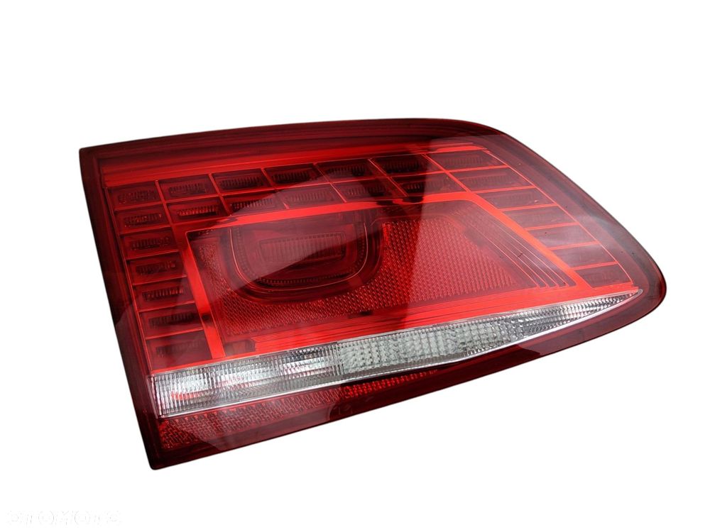 LAMPA LEWY TYŁ W KLAPE VOLKSWAGEN PASSAT B7 (2010-2014) 3AF945307 - 1