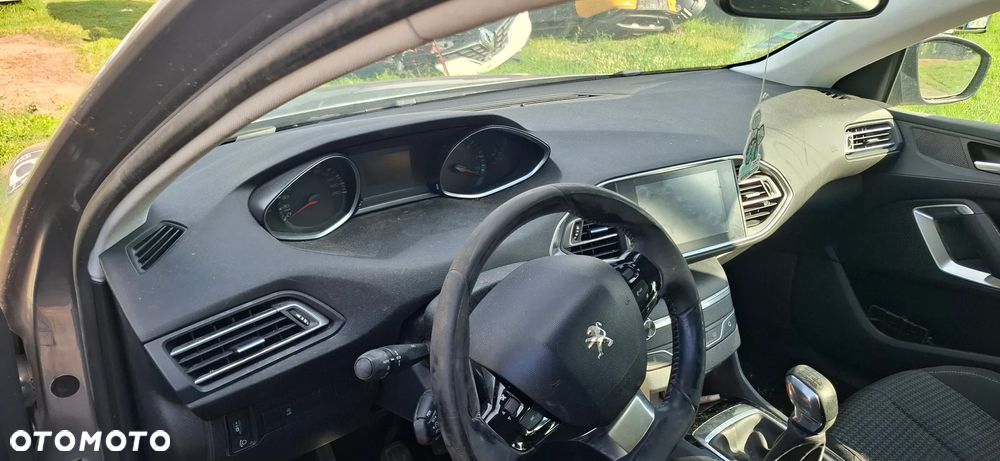 Peugeot 308 - 9