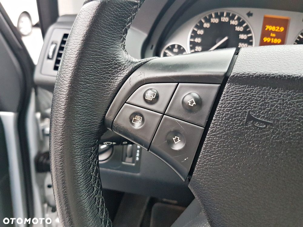 Mercedes-Benz Klasa B 180 BlueEFFICIENCY SPORT EDITION - 23