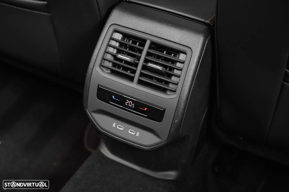 Cupra Formentor 1.4 e-Hybrid DSG VZ - 38