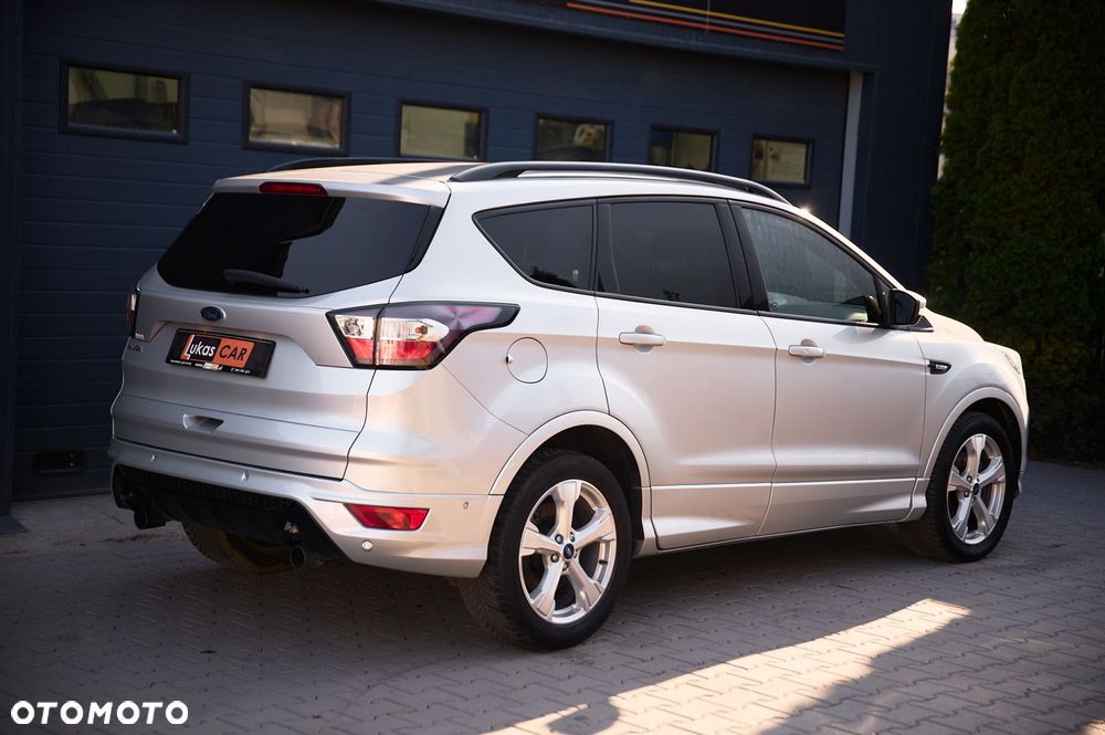Ford Kuga - 9