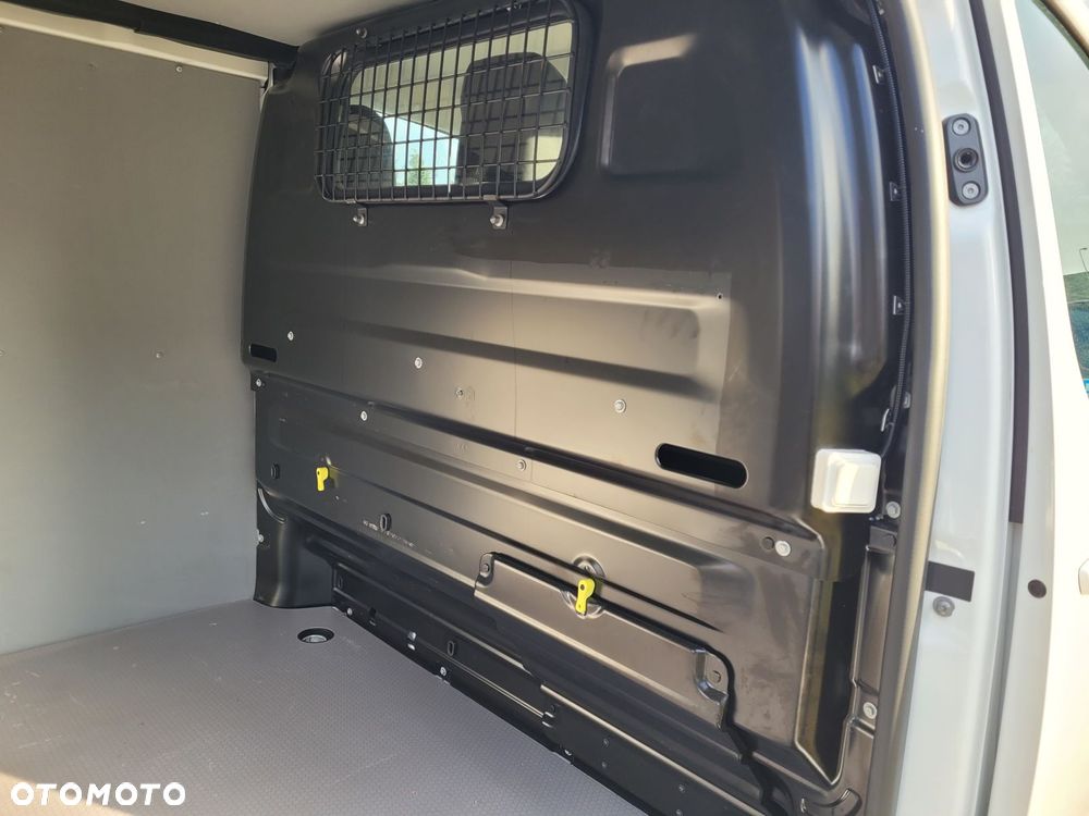 Peugeot Expert L3 Webasto, Hak 2.5T Kamera 360 - 21