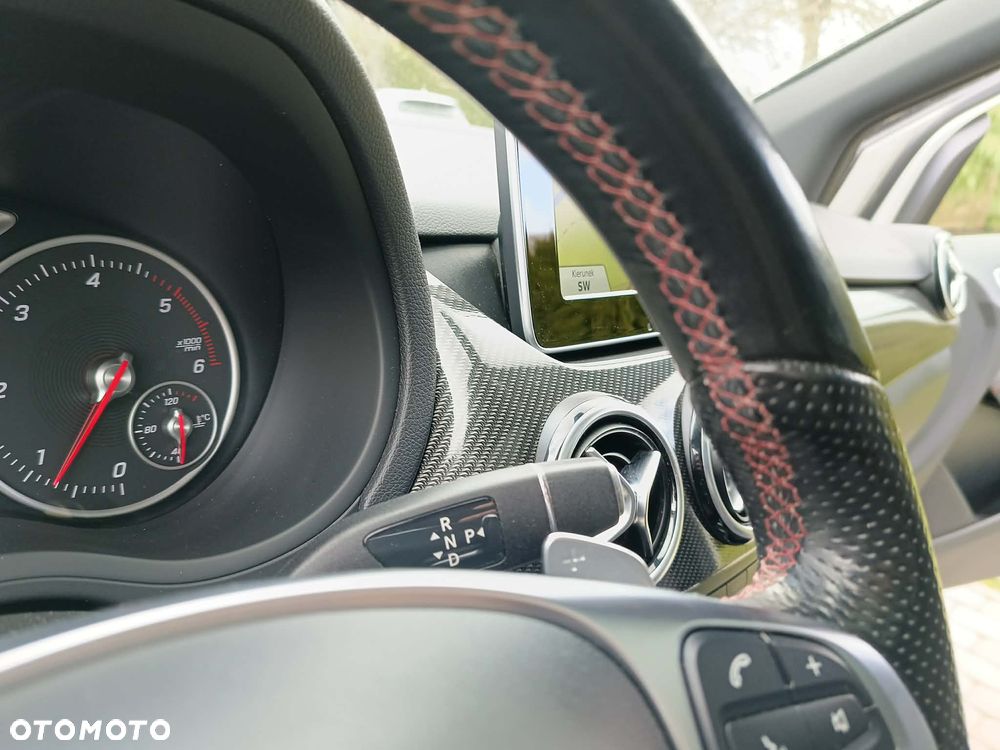 Mercedes-Benz Klasa B 200 (CDI) d 4Matic 7G-DCT AMG Line - 26