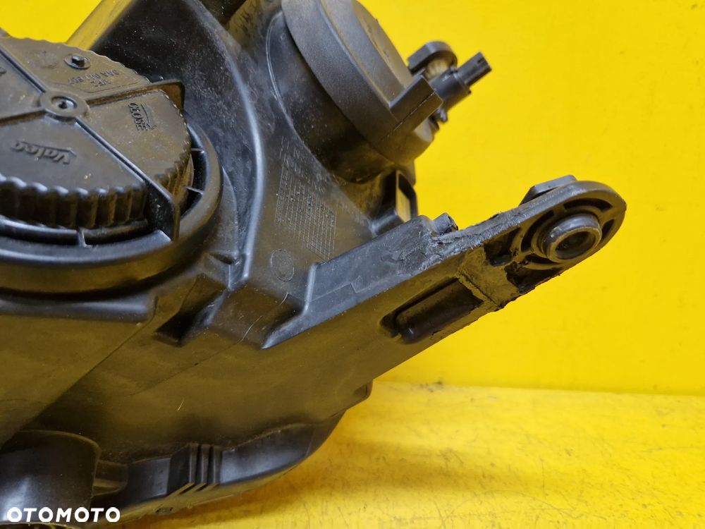 SKODA RAPID LIFT LAMPA PRAWA PRZOD 5JB941016 - 9