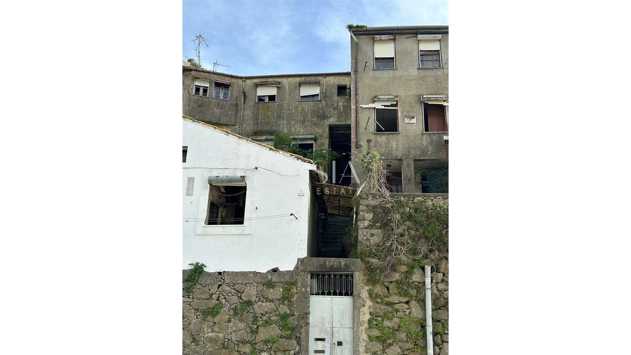 Moradia para Reabilitar no Centro do Porto - Grande imagem: 4/4