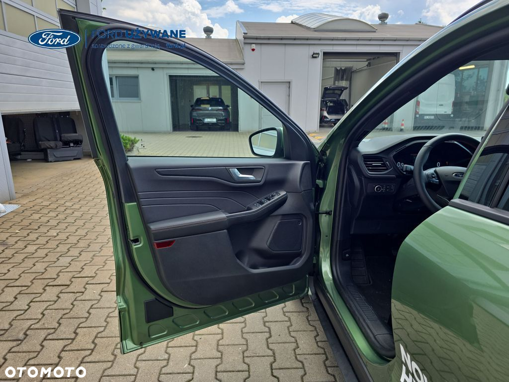 Ford Kuga - 24