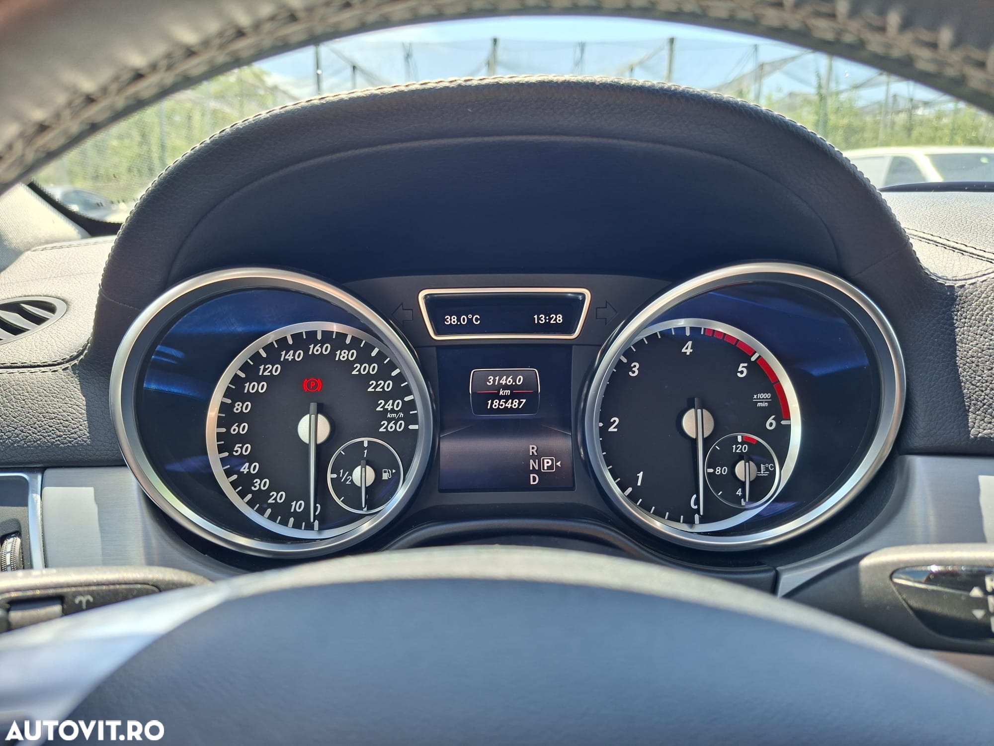 Mercedes-Benz GL 350 BlueTEC 4Matic 7G-TRONIC - 14