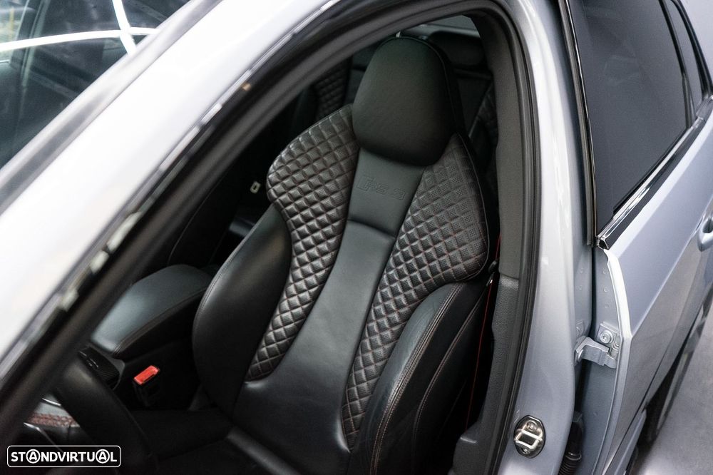 Audi RS3 Sportback 2.5 TFSI quattro S tronic - 28