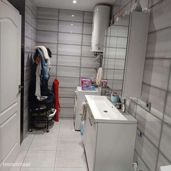 Vivenda V2 de luxo mais outro espaço de area coberta no lote com mais - Grande imagem: 5/7