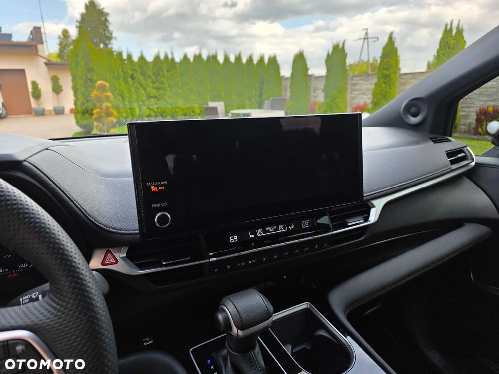 Toyota Sienna - 10