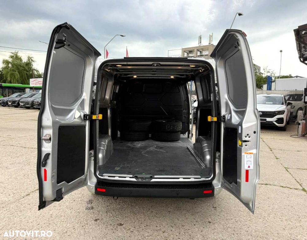 Ford TRANSIT CUSTOM - 14