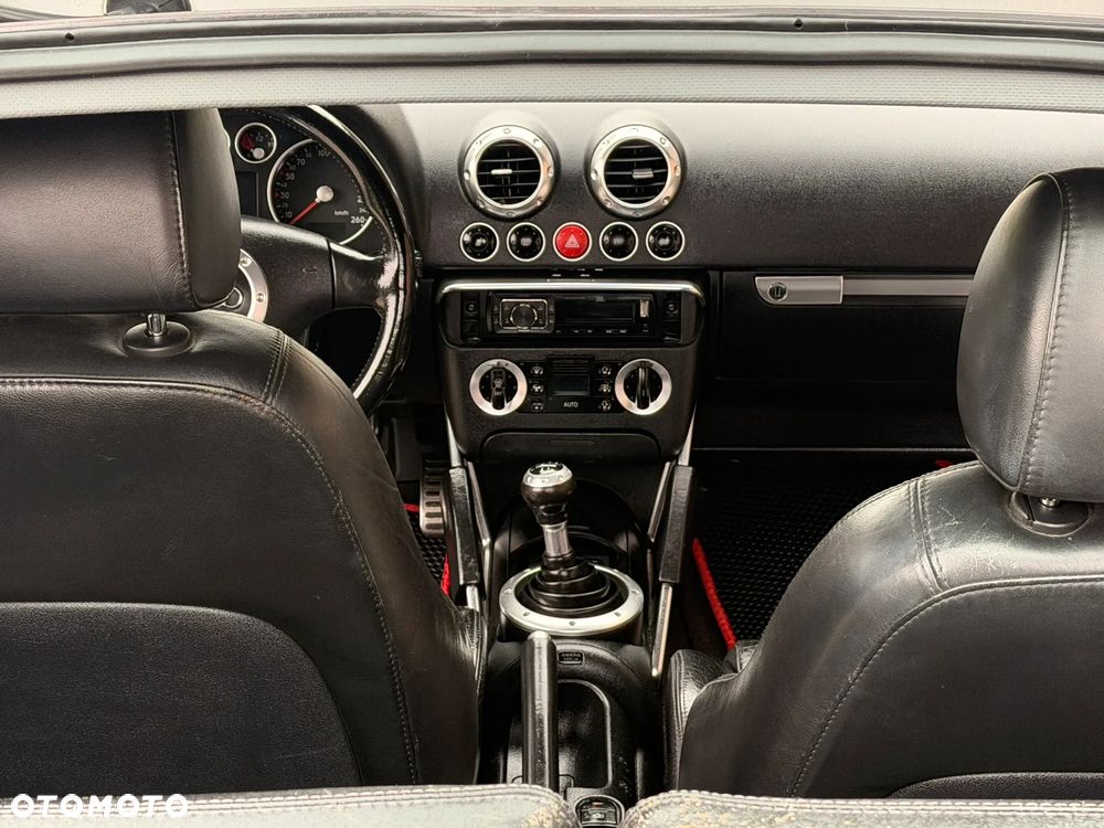 Audi TT Coupé - 17