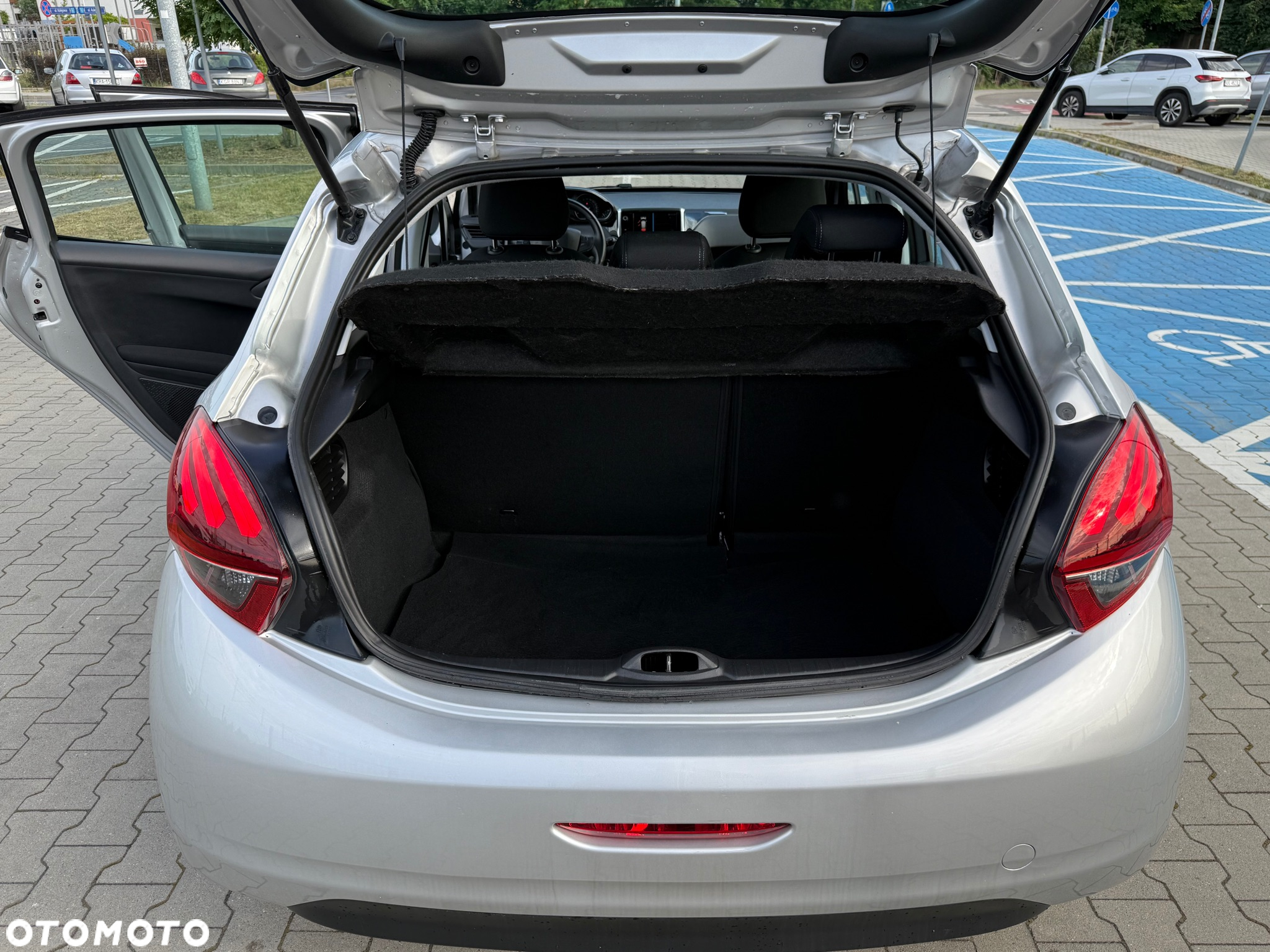 Peugeot 208 1.2 PureTech Active - 9