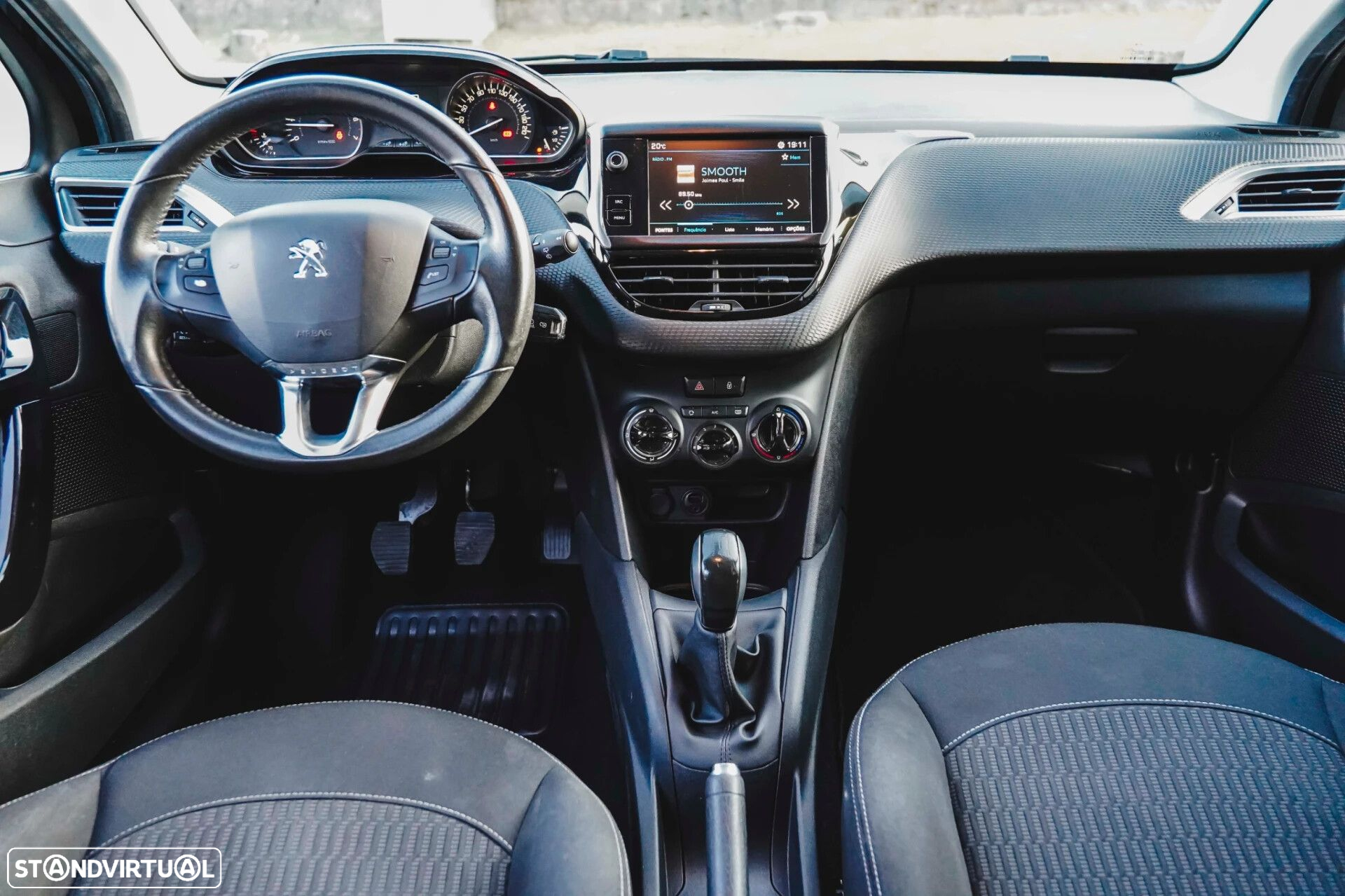 Peugeot 208 - 7