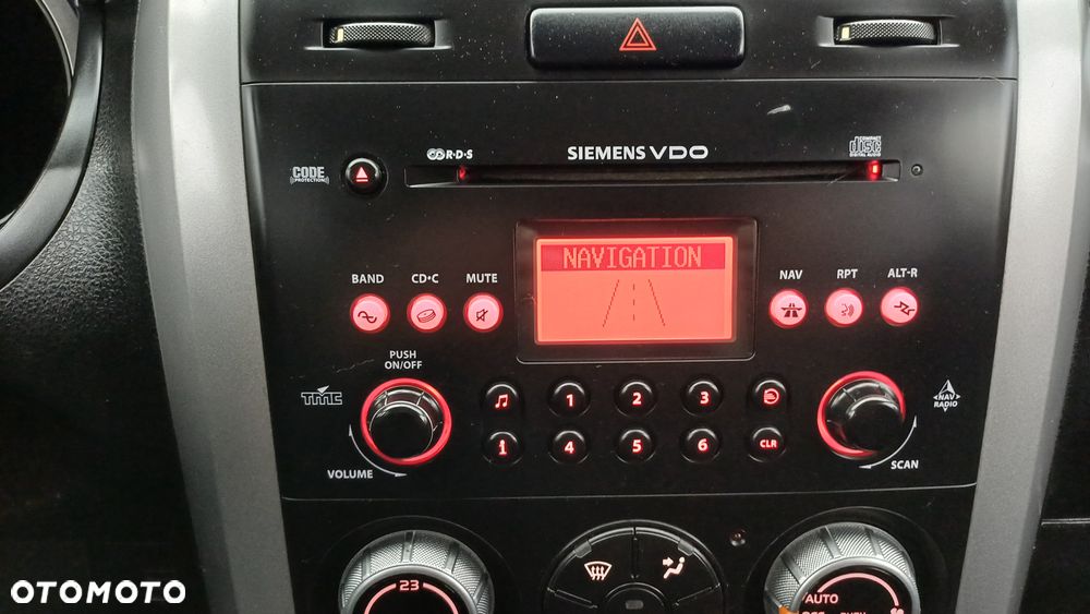 Suzuki Grand Vitara 2.0 Comfort - 21