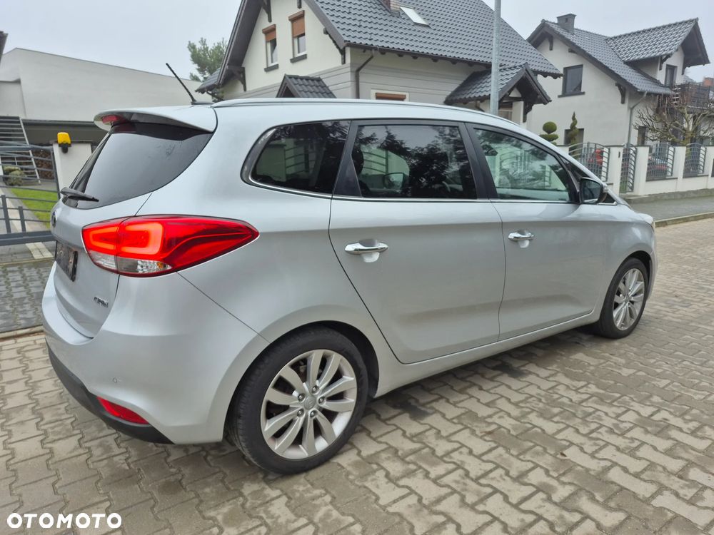 Kia Carens 1.7 CRDi 115 Dream-Team Edition - 6
