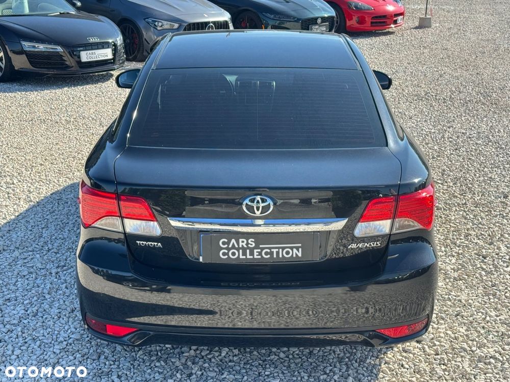 Toyota Avensis 1.8 Premium MS - 6