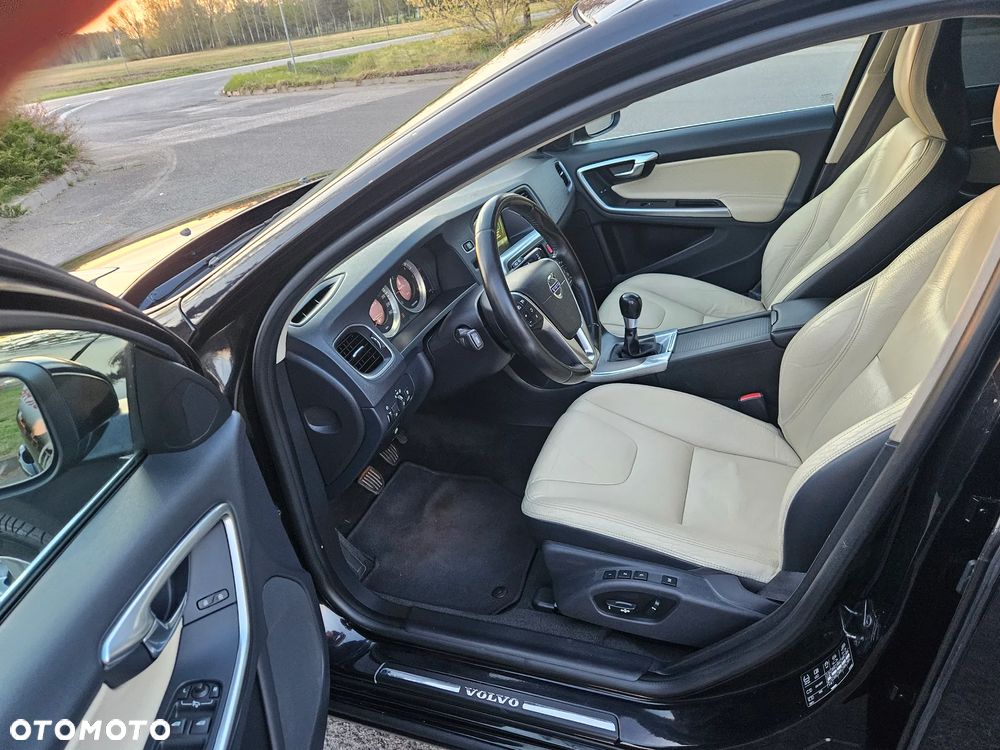 Volvo V60 DRIVe Summum - 21
