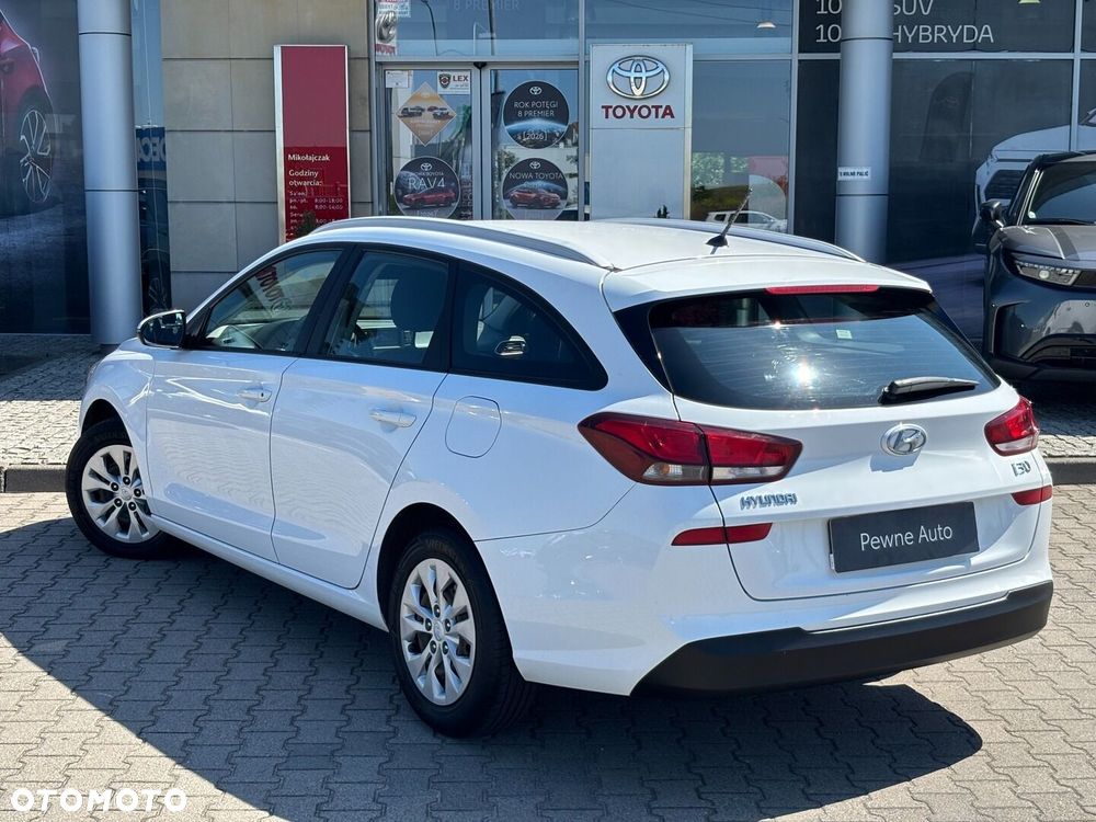 Hyundai i30 1.6 D Classic + - 5