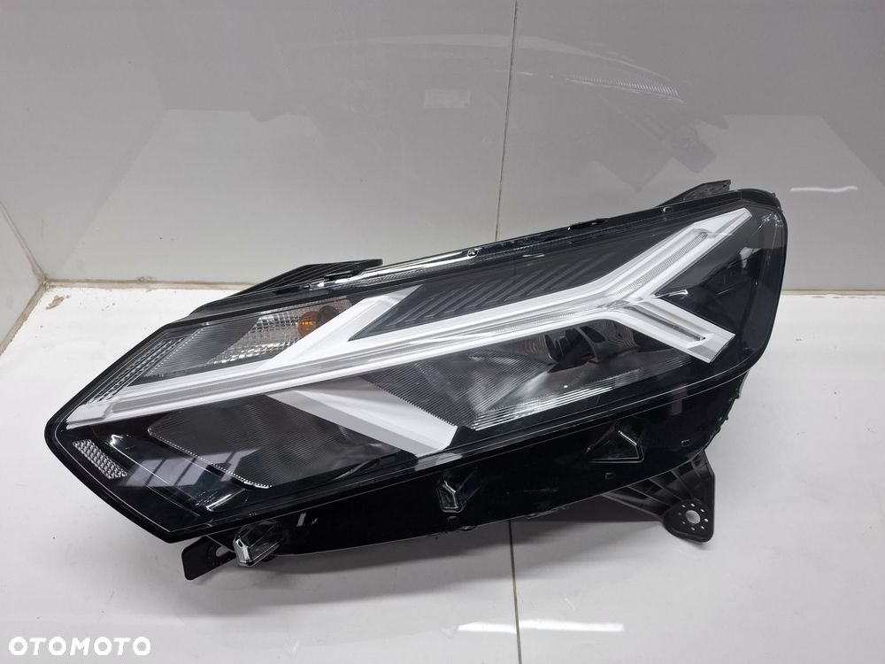 LEWA LAMPA PRZEDNIA PRZÓD DACIA SENDERO III LOGAN JOGGER FULL LED BIAŁA 260602561r  IDEALNA - 4