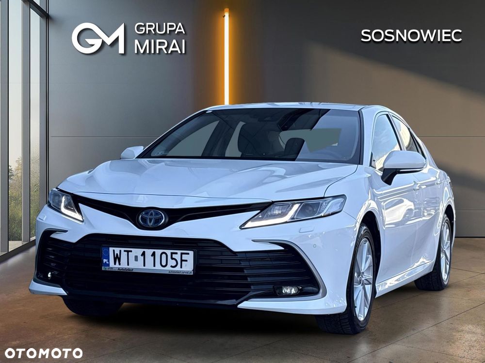 Toyota Camry 2.5 Hybrid Comfort CVT - 1