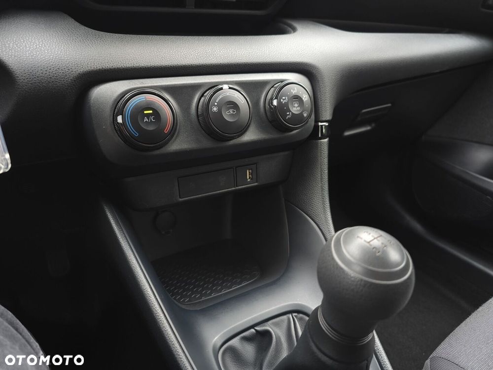 Toyota Yaris - 21