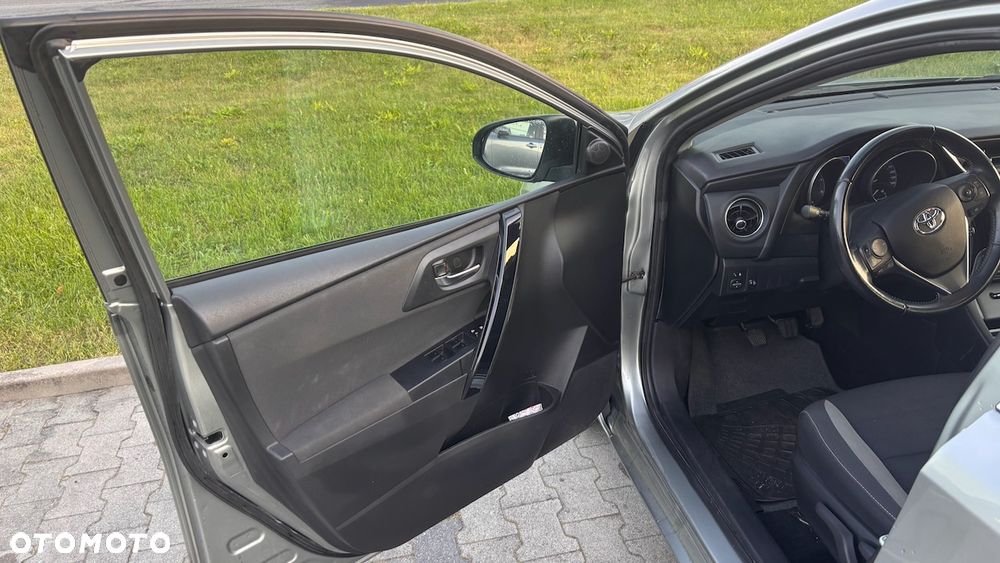Toyota Auris 1.4 D-4D Comfort - 10