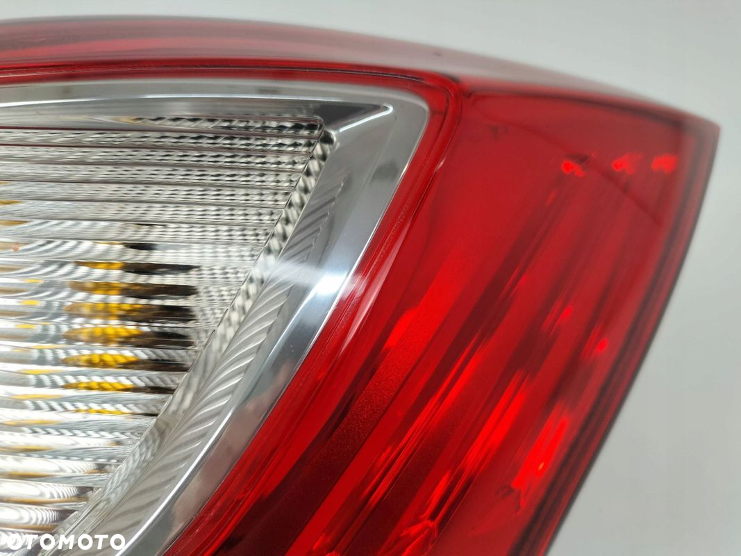 LAMPA PRAWY TYŁ PRAWA TYLNA FORD GRAND C-MAX AM5113404AC - 3