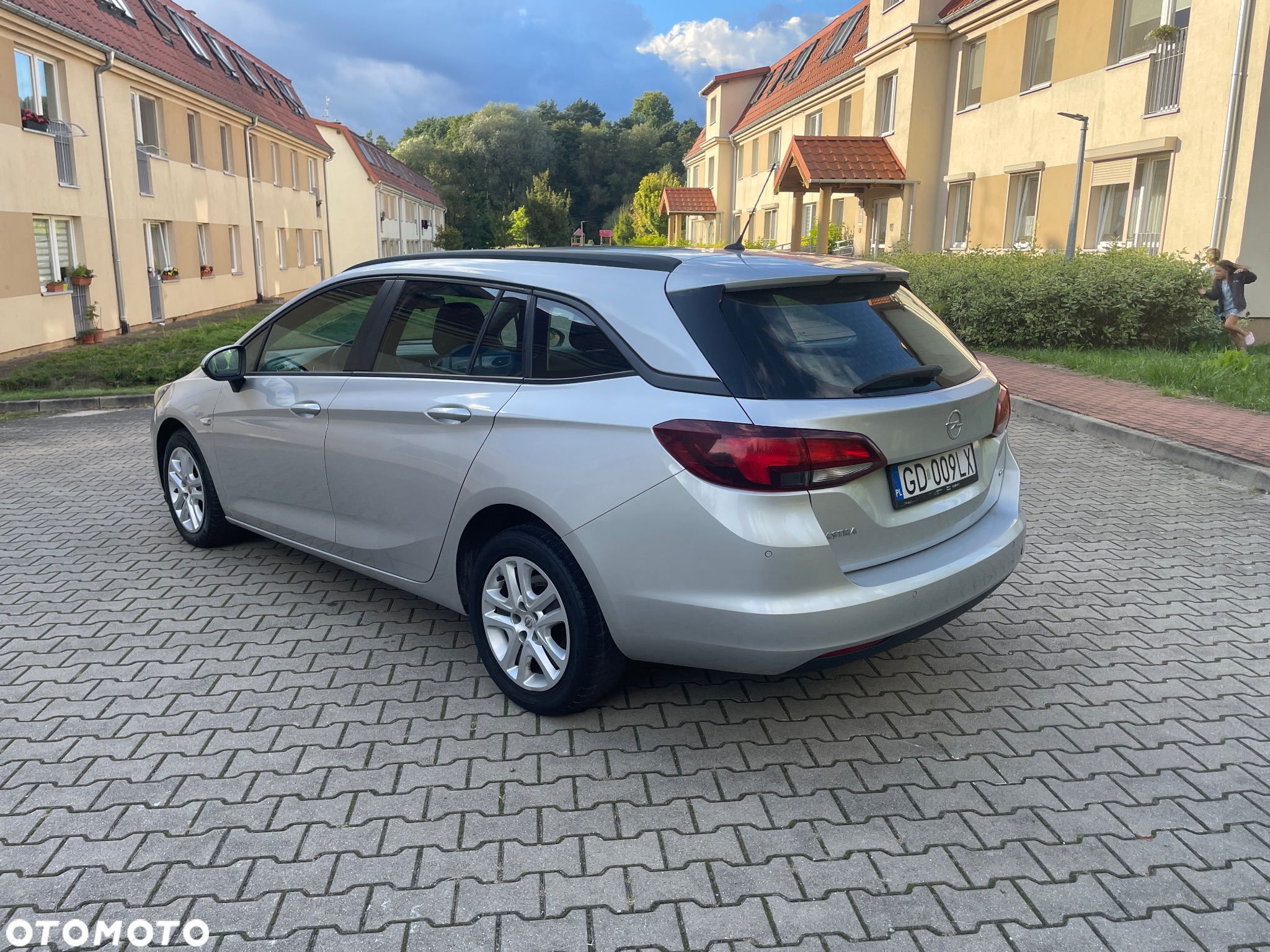 Opel Astra V 1.6 CDTI Enjoy S&S - 3