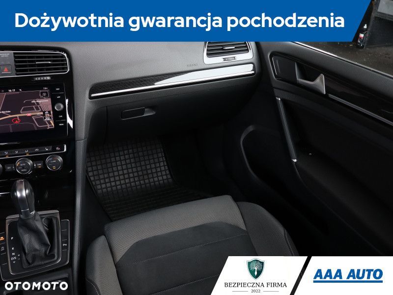 Volkswagen Golf Variant - 10