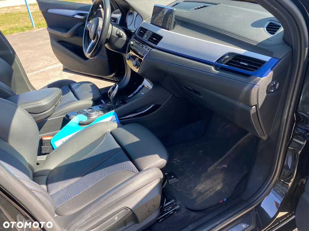 BMW X2 sDrive18d Edition M Mesh - 11