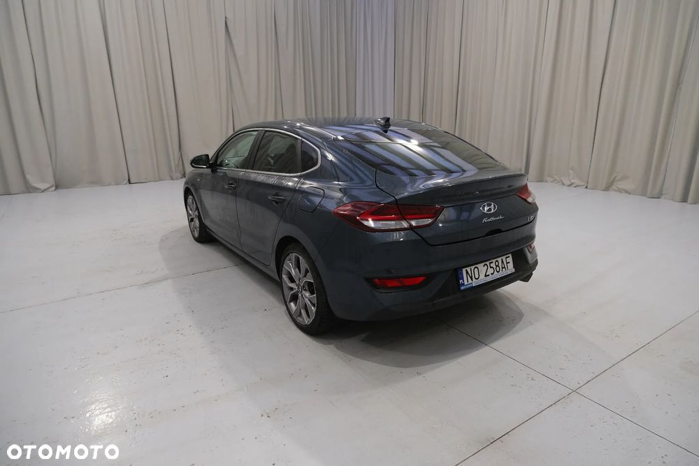 Hyundai i30 1.5 T-GDI 48V Executive DCT - 2