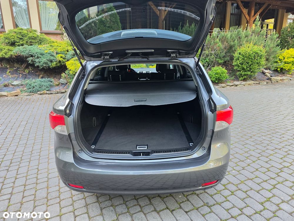 Toyota Avensis 2.0 D-4D Edition - 13