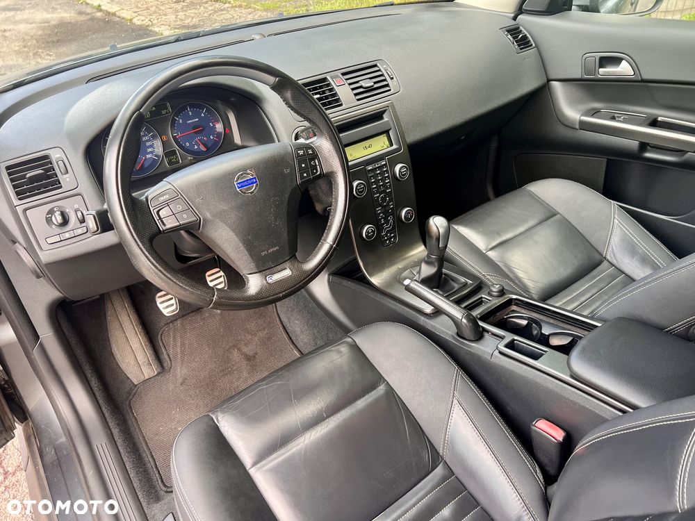 Volvo C30 D2 R-Design - 23