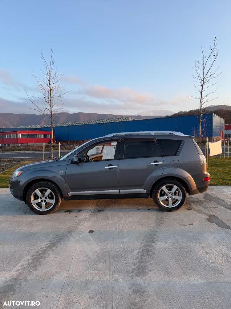 Mitsubishi Outlander 2.2 DI-D Instyle - 3