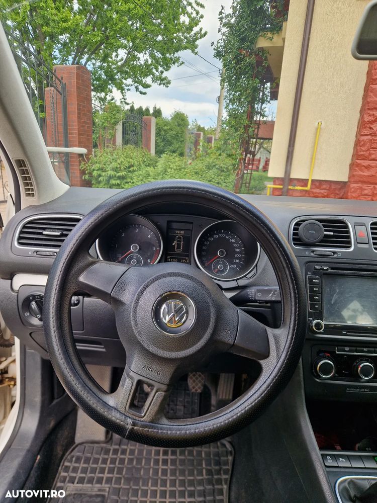 Volkswagen Golf 1.6 TDI DPF Trendline - 8