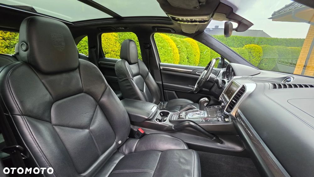 Porsche Cayenne Turbo - 23