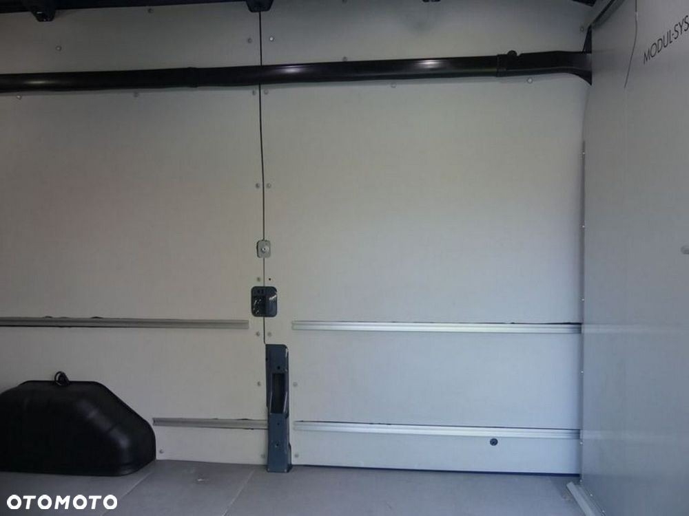 Ford Transit - 12