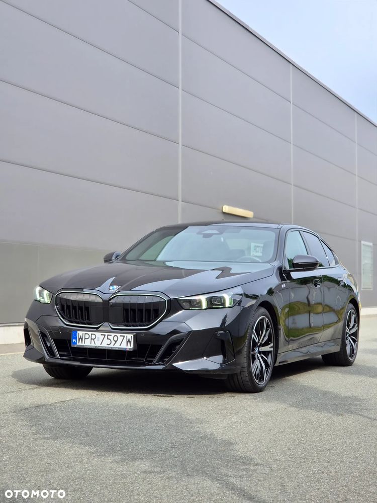 BMW Seria 5 520i mHEV M Sport - 16