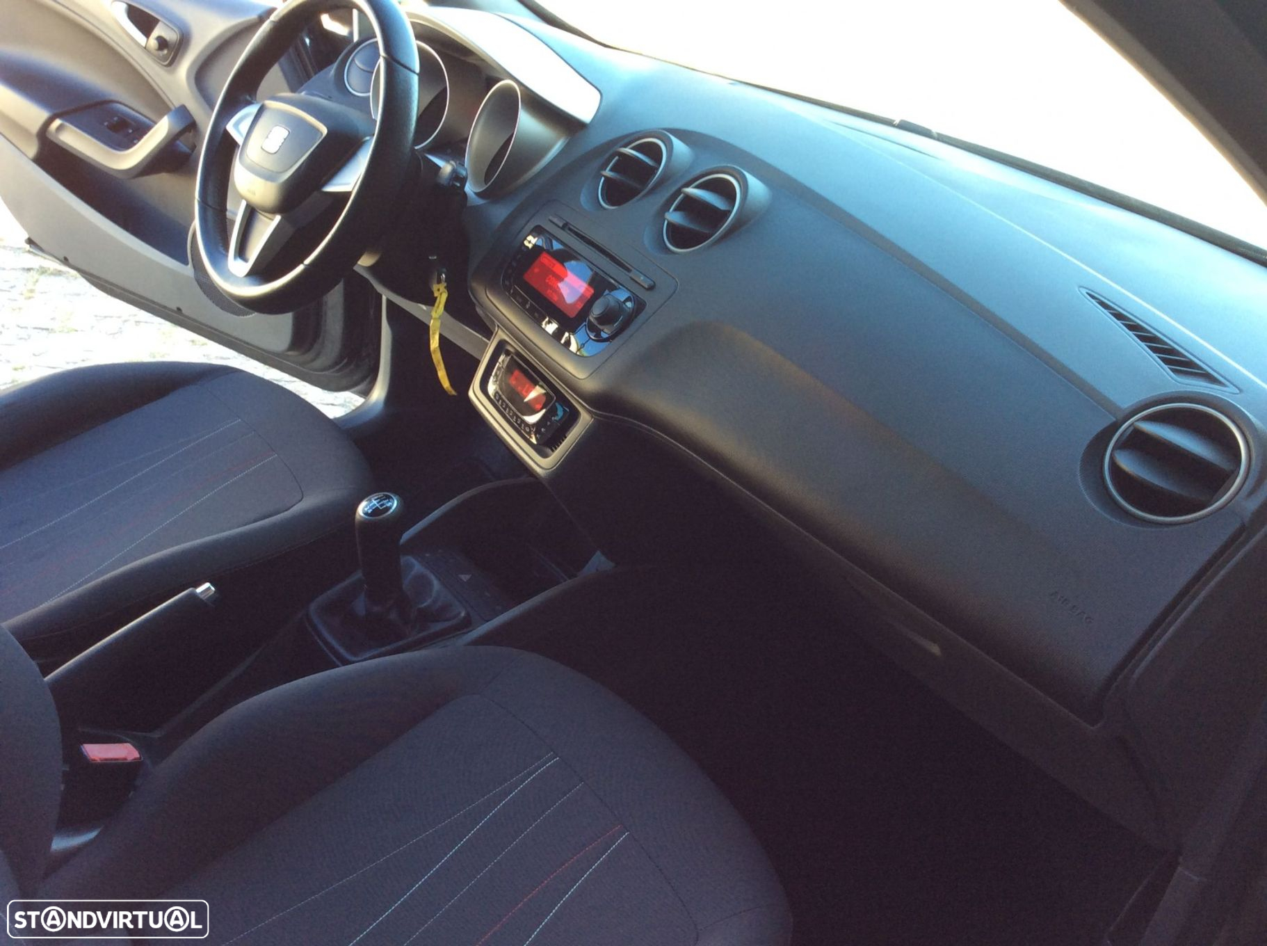 SEAT Ibiza 1.6 TDI Style - 37