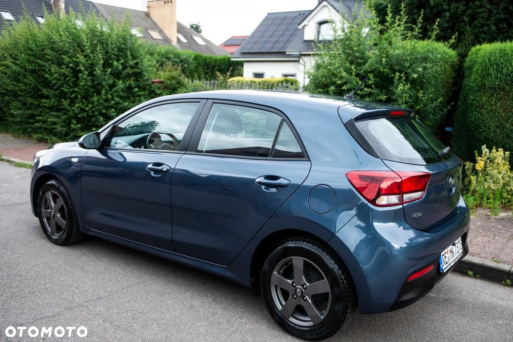 Kia Rio 1.2 Edition 7 - 12